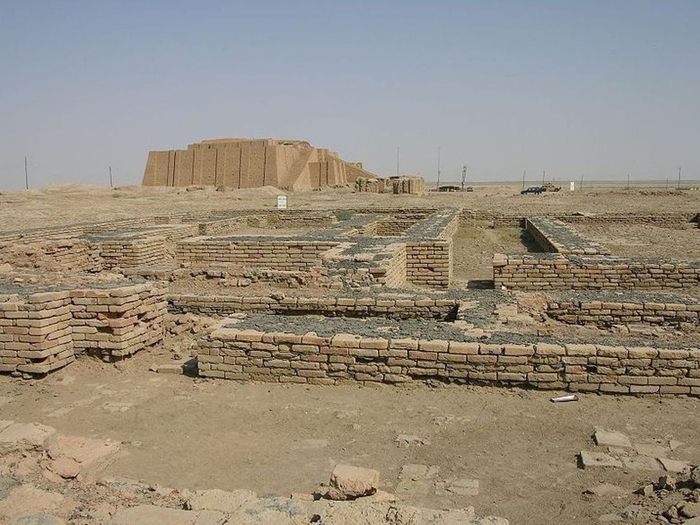 Leitud ehitiskompleks asub iidsest Urist 20 kilomeetri kaugusel. Ur oli sumeri kultuuri pealinn.