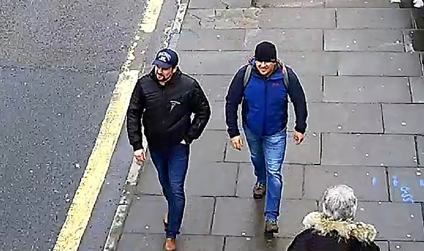 Aleksandr Miškin (paremal) ja Anatoli Tšepiga Salisbury linnas.