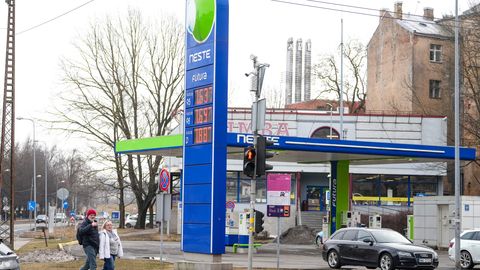 Pēc sākotnējā palielinājuma trešdienas rītā arī 