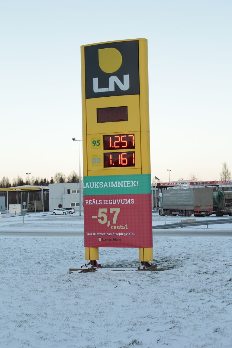 Kütuse hinnad 8. jaanuari pärastlõunal Läti Valka LN tanklas.