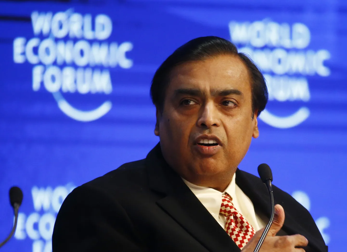 Reliance Industries suuromanik Mukesh Ambani.