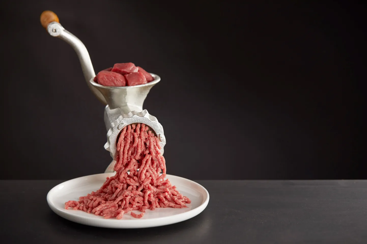 Мясорубка. Фото иллюстративное.