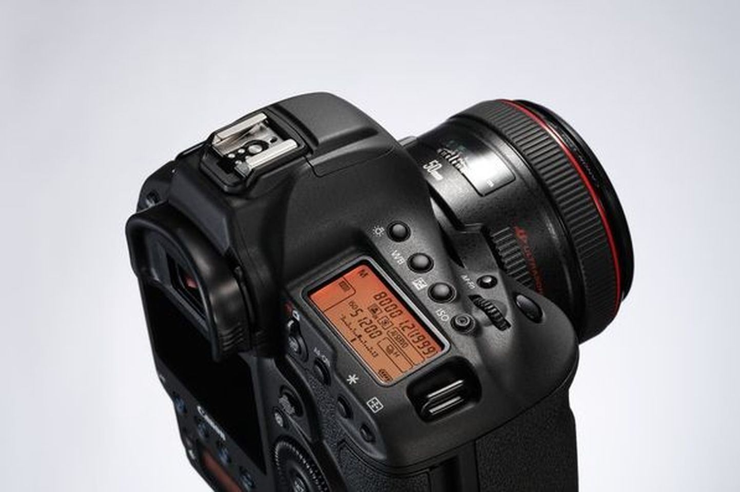 kaamera EOS-1D X Mark II