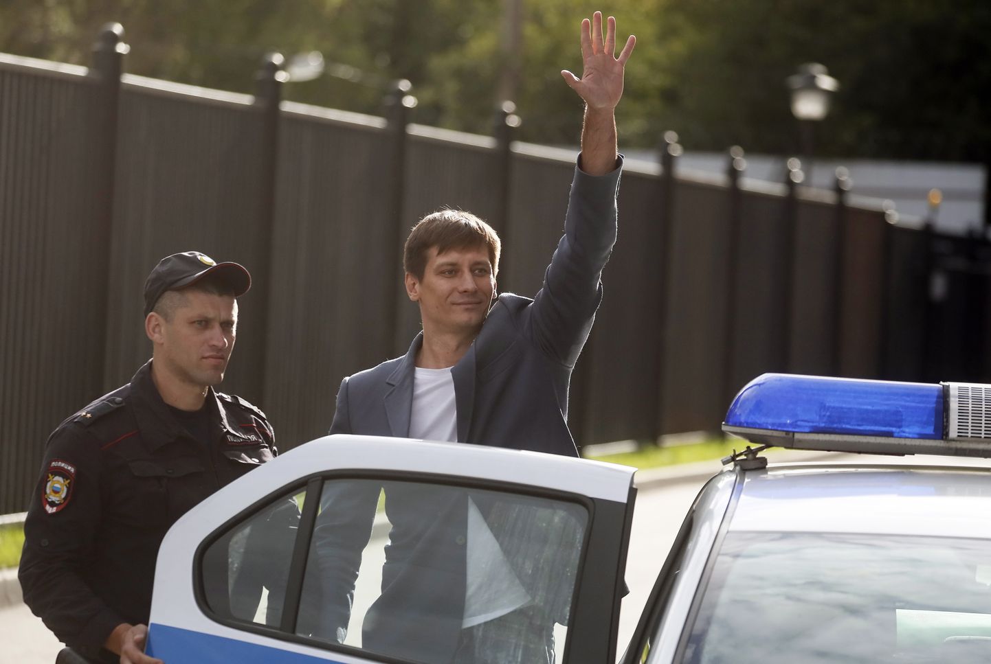 Opositsioonipoliitik Dimitri Gudkov on samuti üks neist, kellele määrati 30-päevane vanglakaristus.