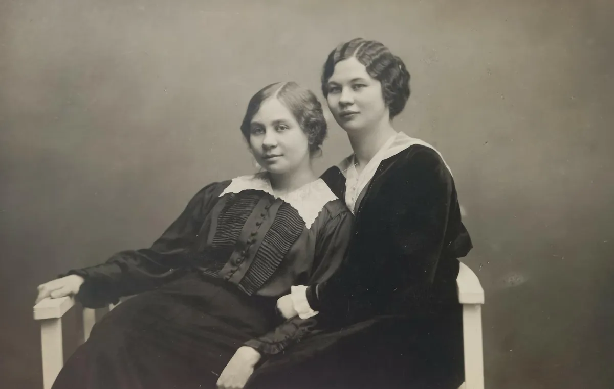 Alma ja Mary Lindeman Moskvas märtsis 1914.