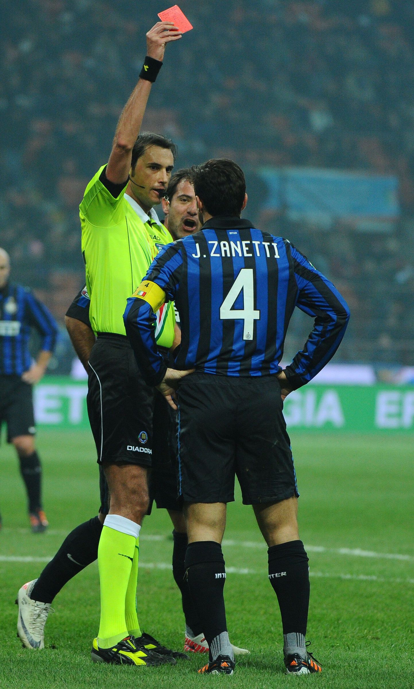 Haruldane intsident: Javier Zanetti nägi punadt kaarti