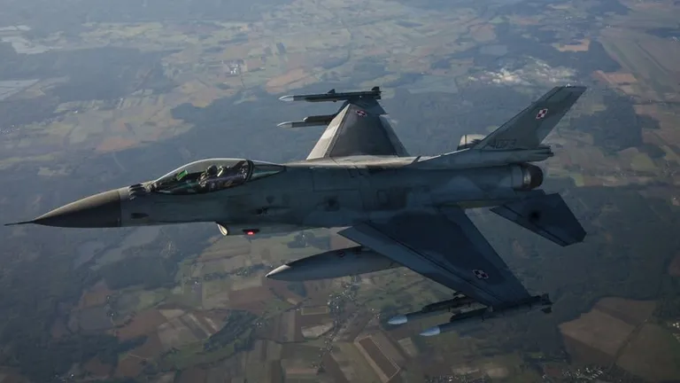 F-16