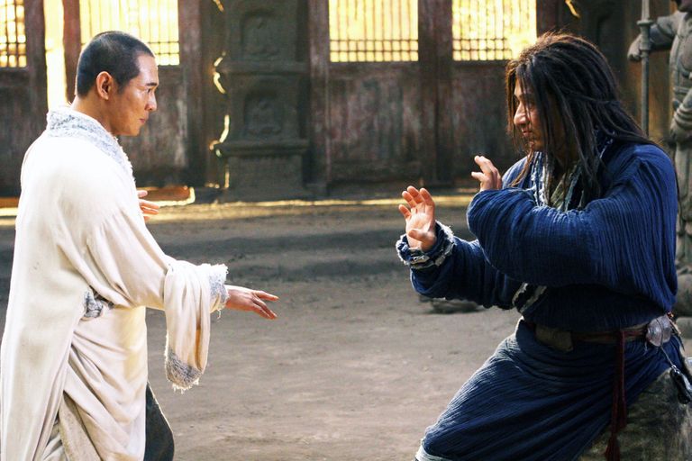 Jet Li (vasakul) 2008. aasta filmis «Forbidden Kingdom»