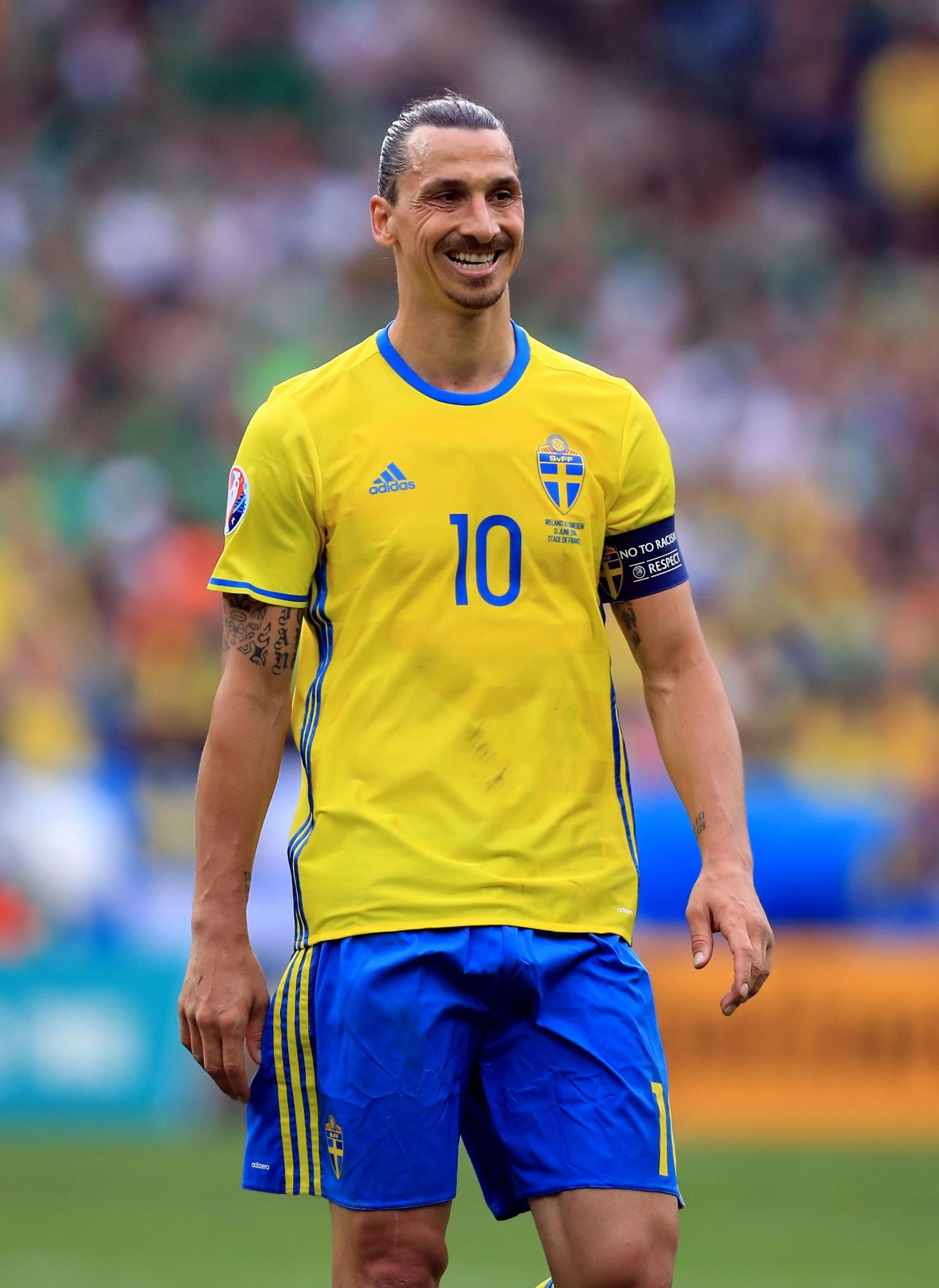 Zlatan Ibrahimovic tõmbab taas selga Rootsi koondise särgi.