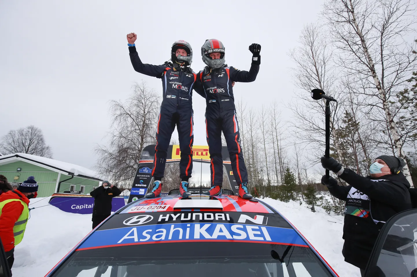 Auto katusele said Tänak ja Järveoja tänavu ronida vaid Lapimaal. Kuid triumfeerimiseks vajalik kiirus on neil olemas olnud ka mujal, leiab ralliajakirjanik David Evans.