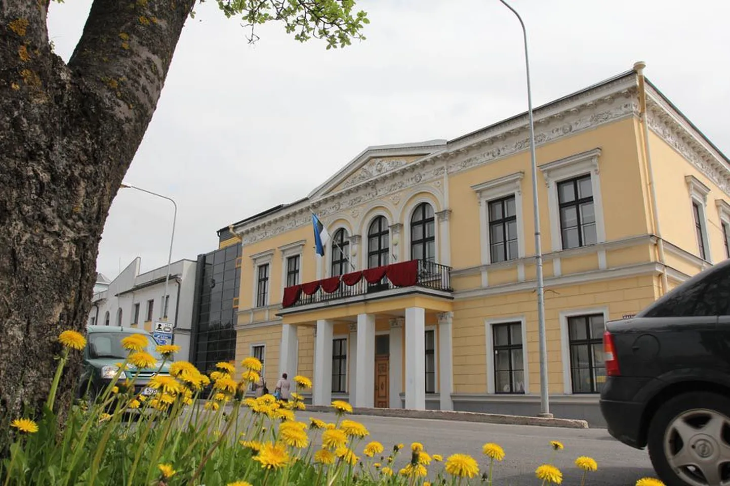 Hiljuti 60 aasta juubelit tähistanud Viljandi kultuuriakadeemia ootab oma perre taas uusi tudengeid.