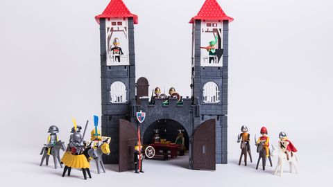 Toy museum opens exhibition on Hungarian heroes