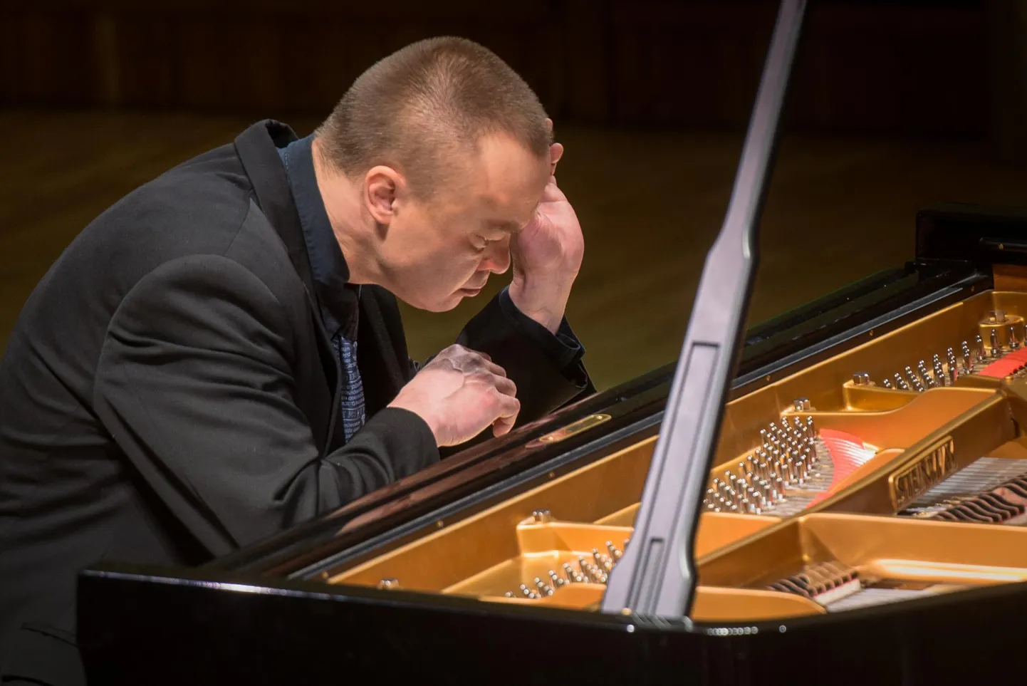 Kirjapandu on muusikas oluline, kuid veel olulisem on mõista põhjust kirjapandu taga, on leidnud pianist Marko Martin.