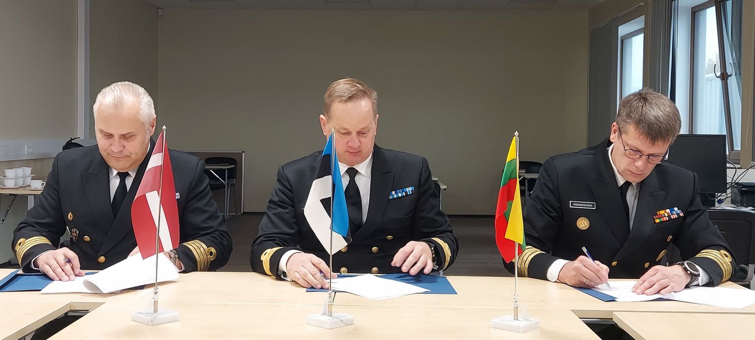 Balti riikide merevägede ülemate kohtumine Saaremaal.