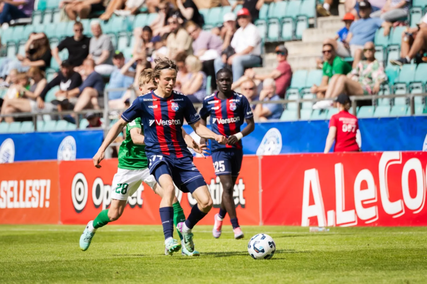 Paide Linnameeskond alistas 2:1 FC Flora. Daniel Luts (palliga) oli Paide võidu üks peamisi sepistajaid, sest domineeris esimesel pooltunnil paremat äärt ning teenis meeskonnale penalti.