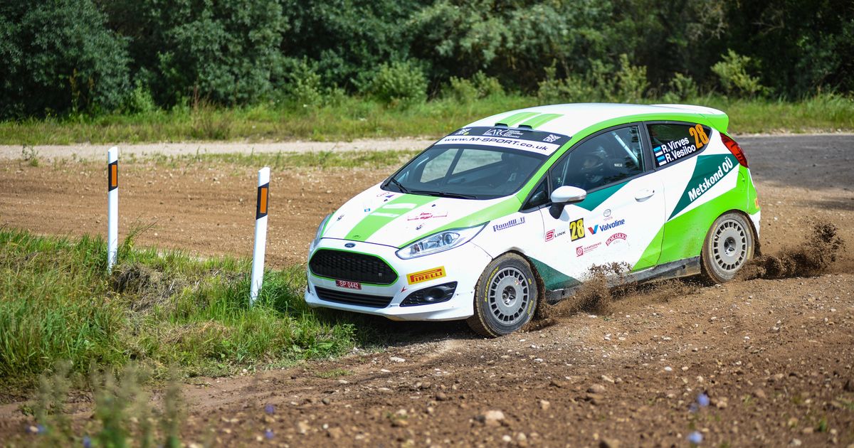 Ralli võitnud Robert Virves sai auhinnaks uue Toyota Yarise