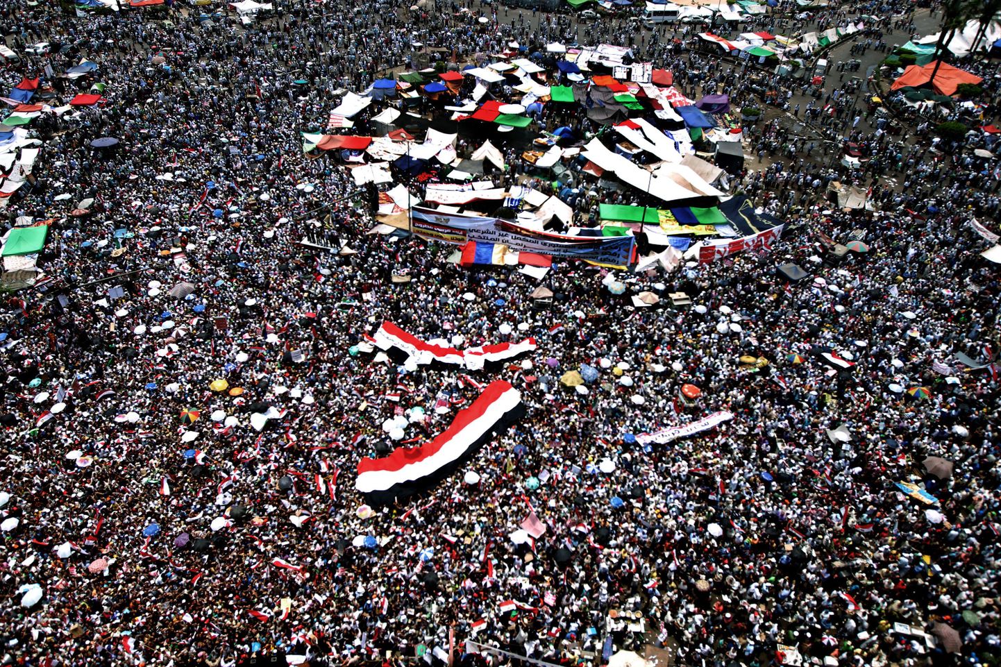 Tuhanded meeleavaldajad Kairos