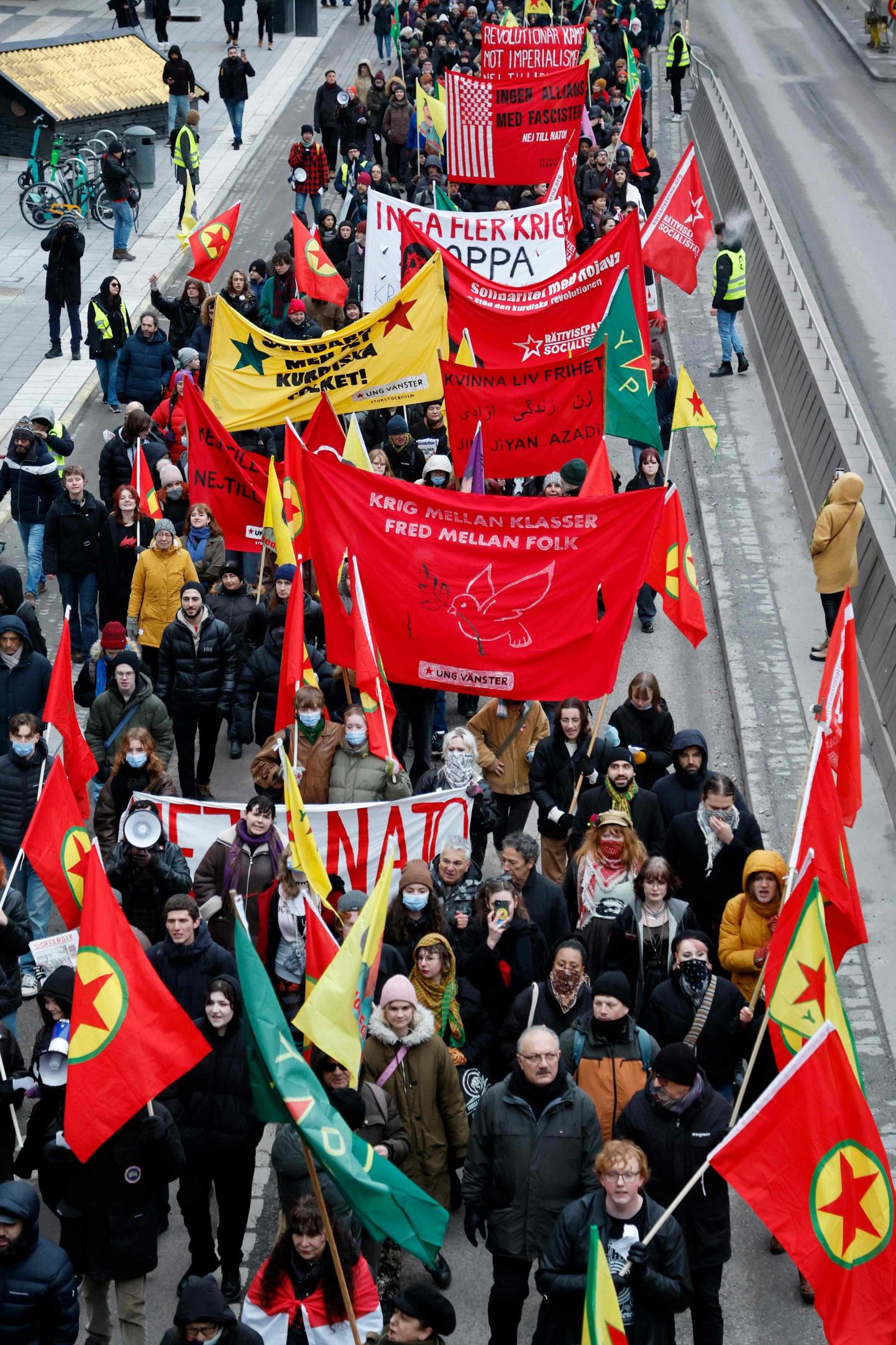 Kurdide ühenduse organiseeritud meeleavaldus 21. jaanuaril Stockholmis, kus nõuti kurdi poliitvangide vabastamist. 