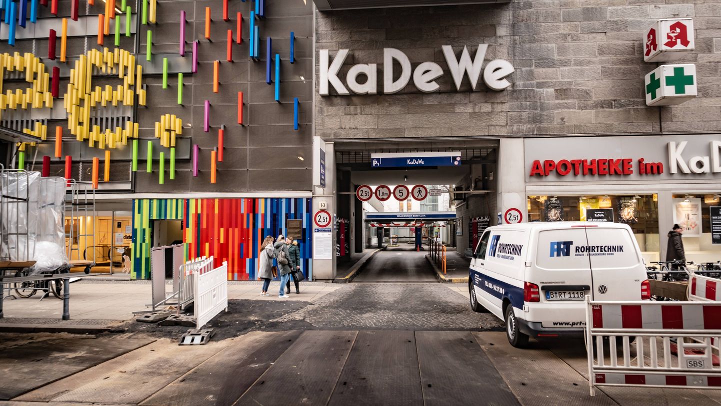 Berliinis KaDEWe kaubanduskeskustes toimuvad Eesti toidu nädalad. Loodetavasti annavab see nii mõnelegi Eesti tootjale võimaluse oma toodangut peagi ka selle kaubamaja riiulitel saksa klientidele pakkuda.