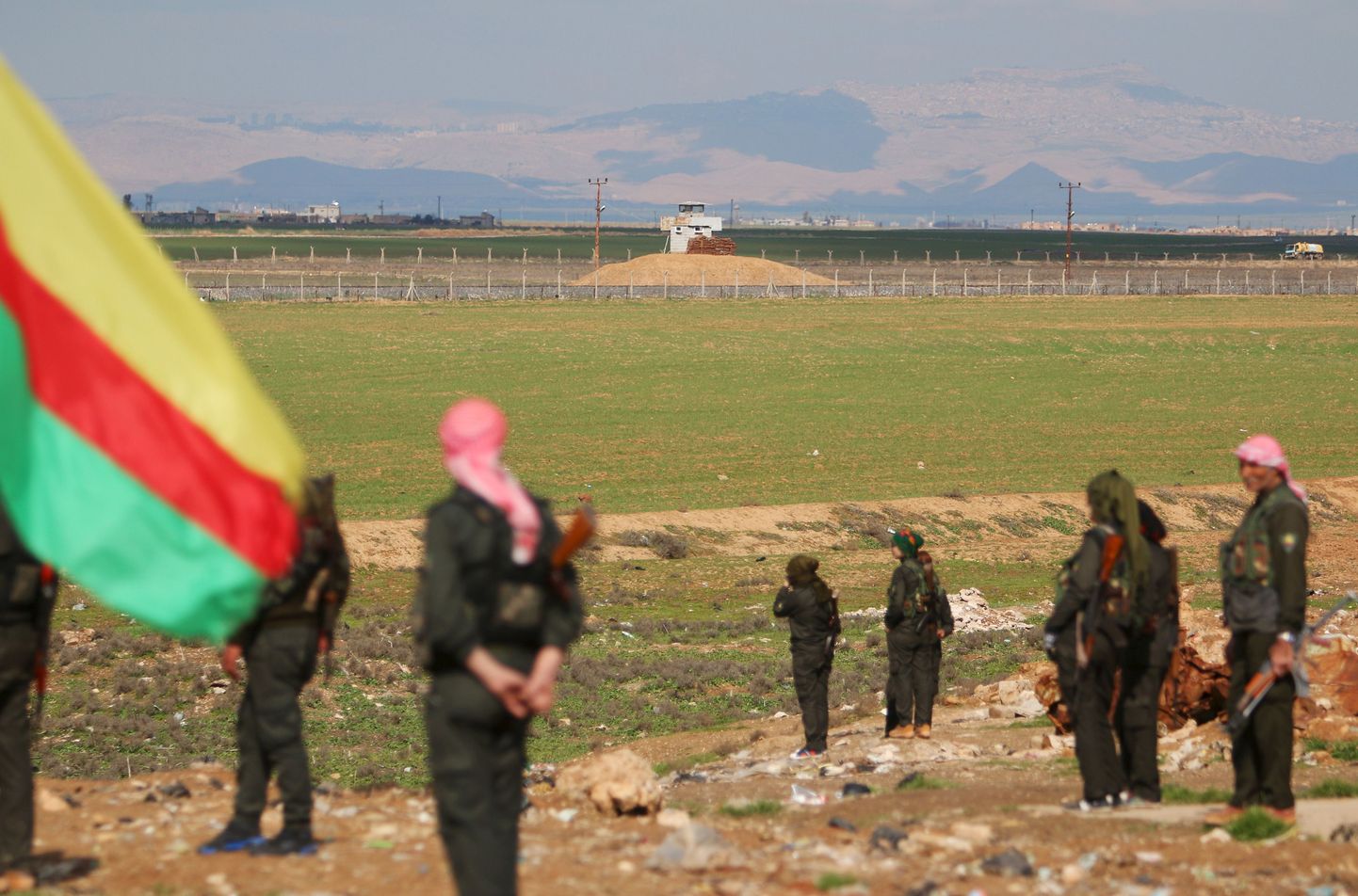 Kurdid Türgi-Süüria piiril.