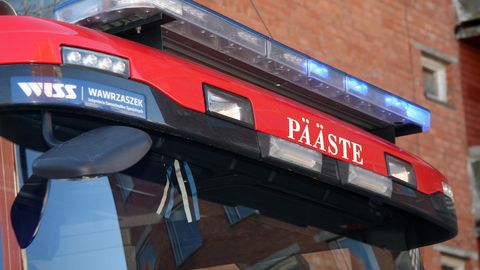 Lasnamäel põleb prügisorteerimiskoht, tiheda suitsu tõttu tuleks aknad ja uksed sulgeda