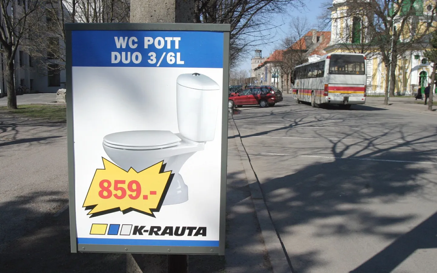 2002. aastast linnapilti kaunistanud prügikaste 2010. aasta juulist enam Pärnus ei kohta.