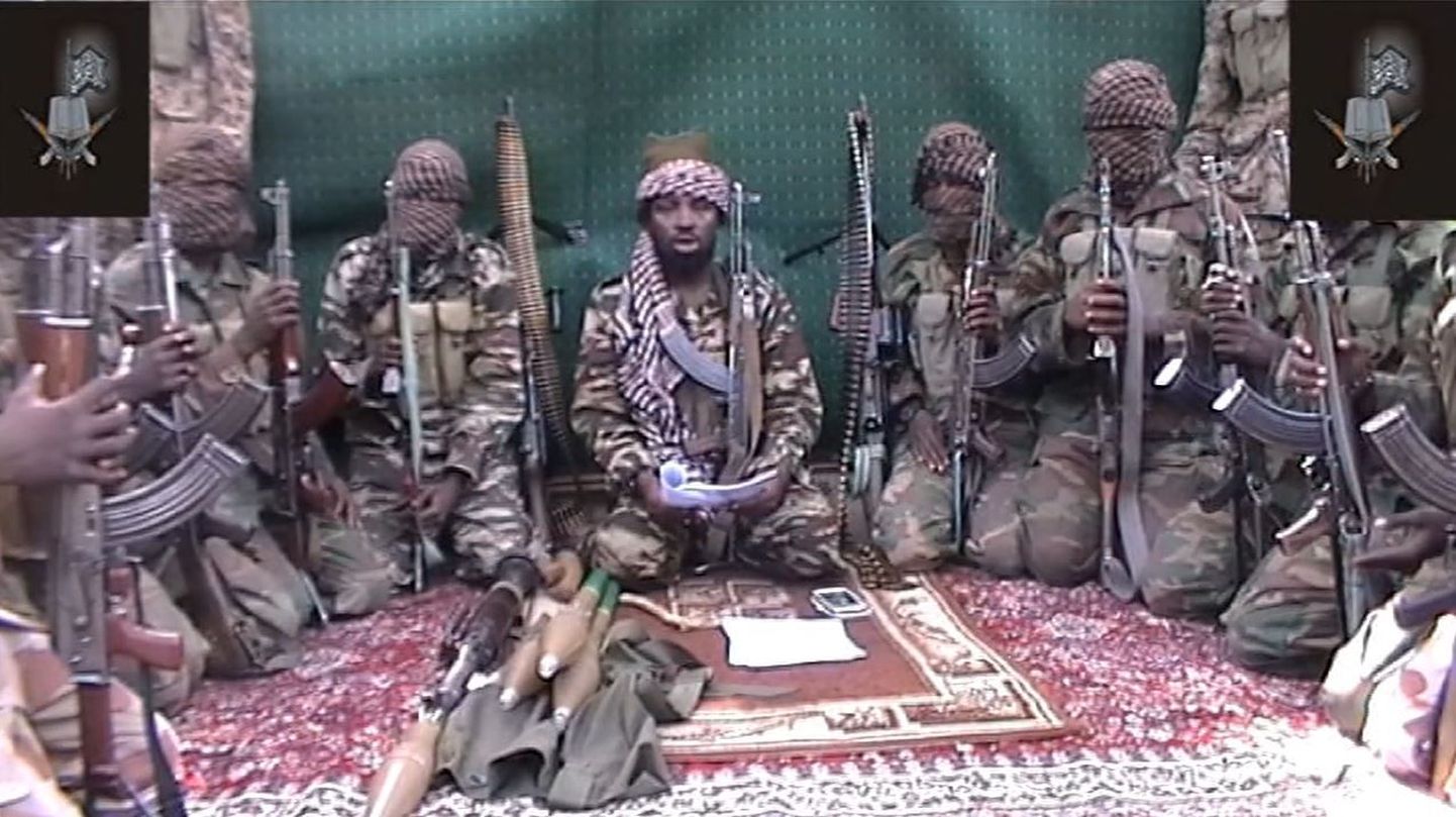 Videokaader Boko Harami võitlejatest