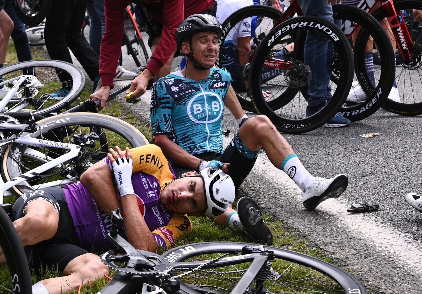 Karm kukkumine Tour de France'il.