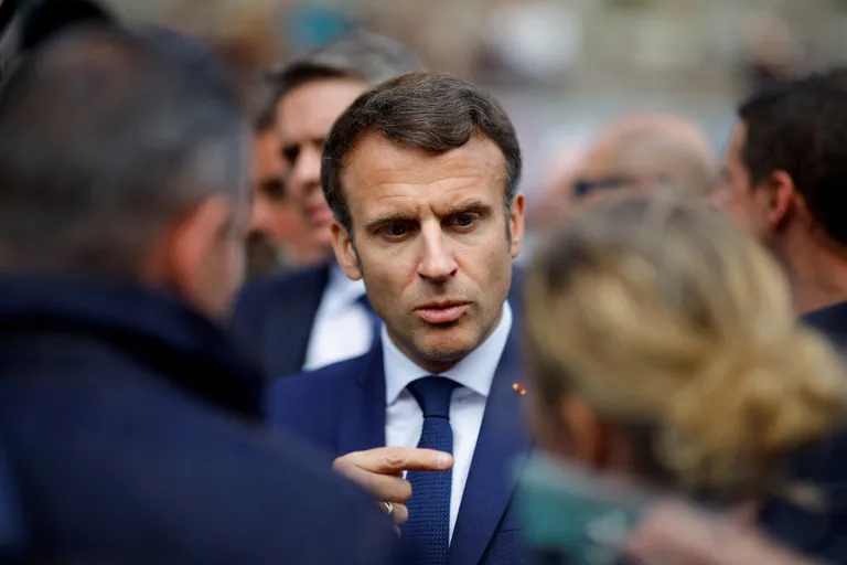 President Emmanuel Macron kandideerib teiseks ametiajaks ning arvamusküsitluste kohaselt on tal napp edumaa.