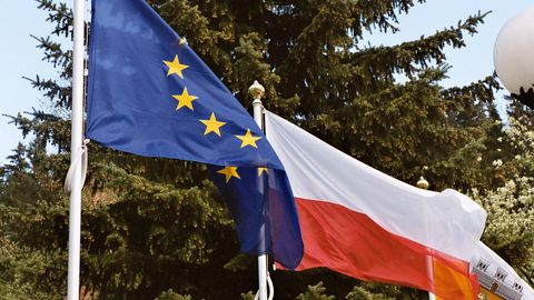 Euroopa Liit loobub Poola suhtes algatatud õigusriigi menetlusest