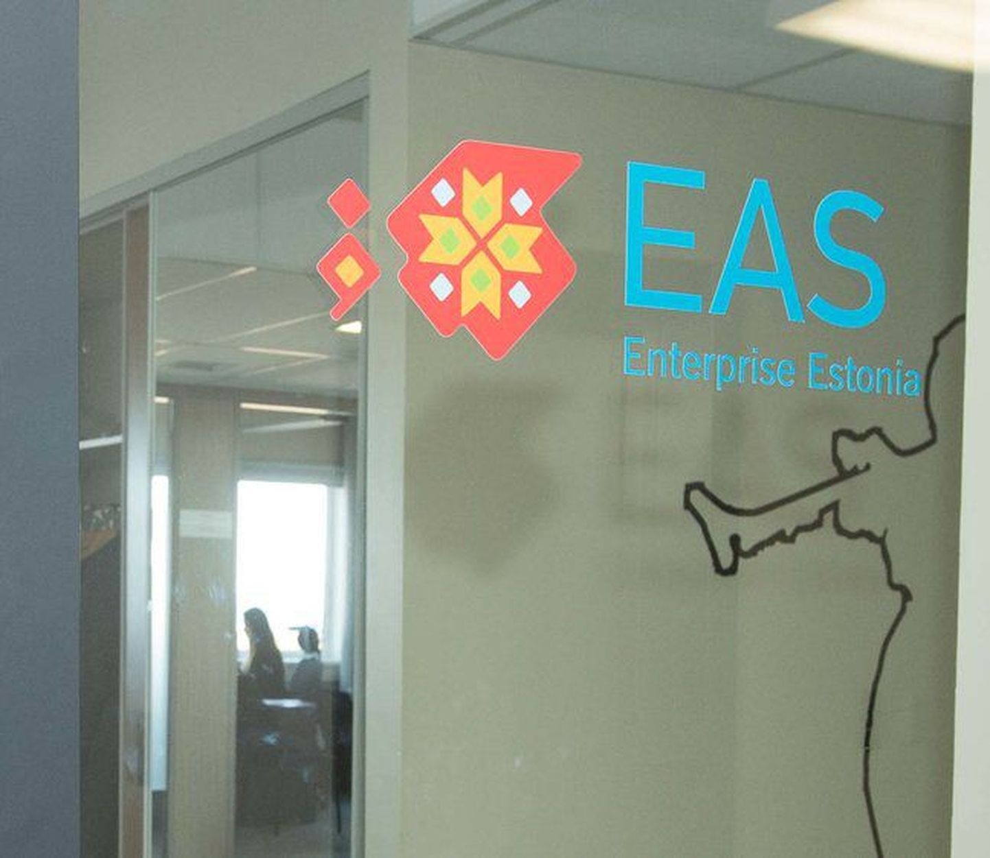 EASi logo.