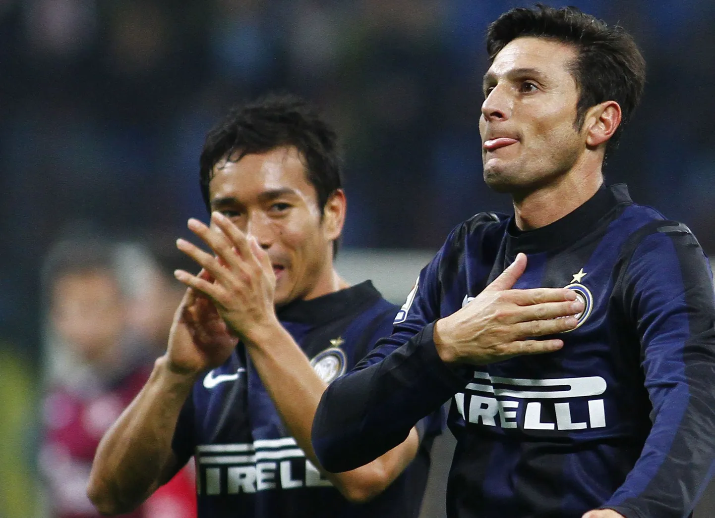Javier Zanetti (paremal).