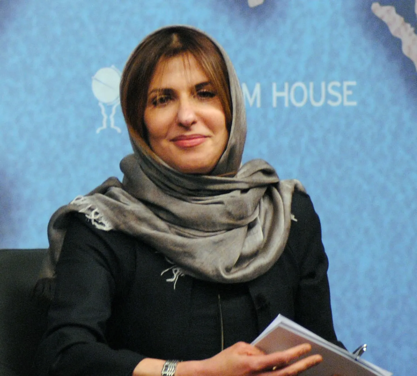 Saudi Araabia printsess Basmah bint Saud kõnelemas mõttekojas Chatham House ajal, kui ta elas Londonis.