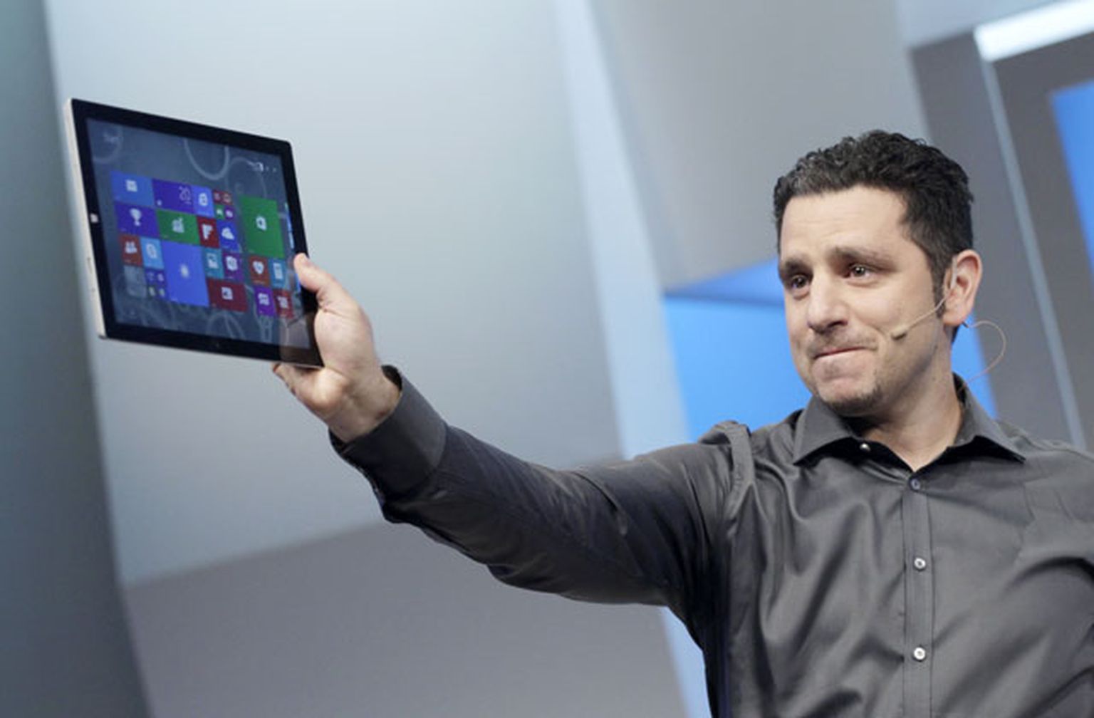 Microsoft Surface Computing viceprezidents Panoss Panajs