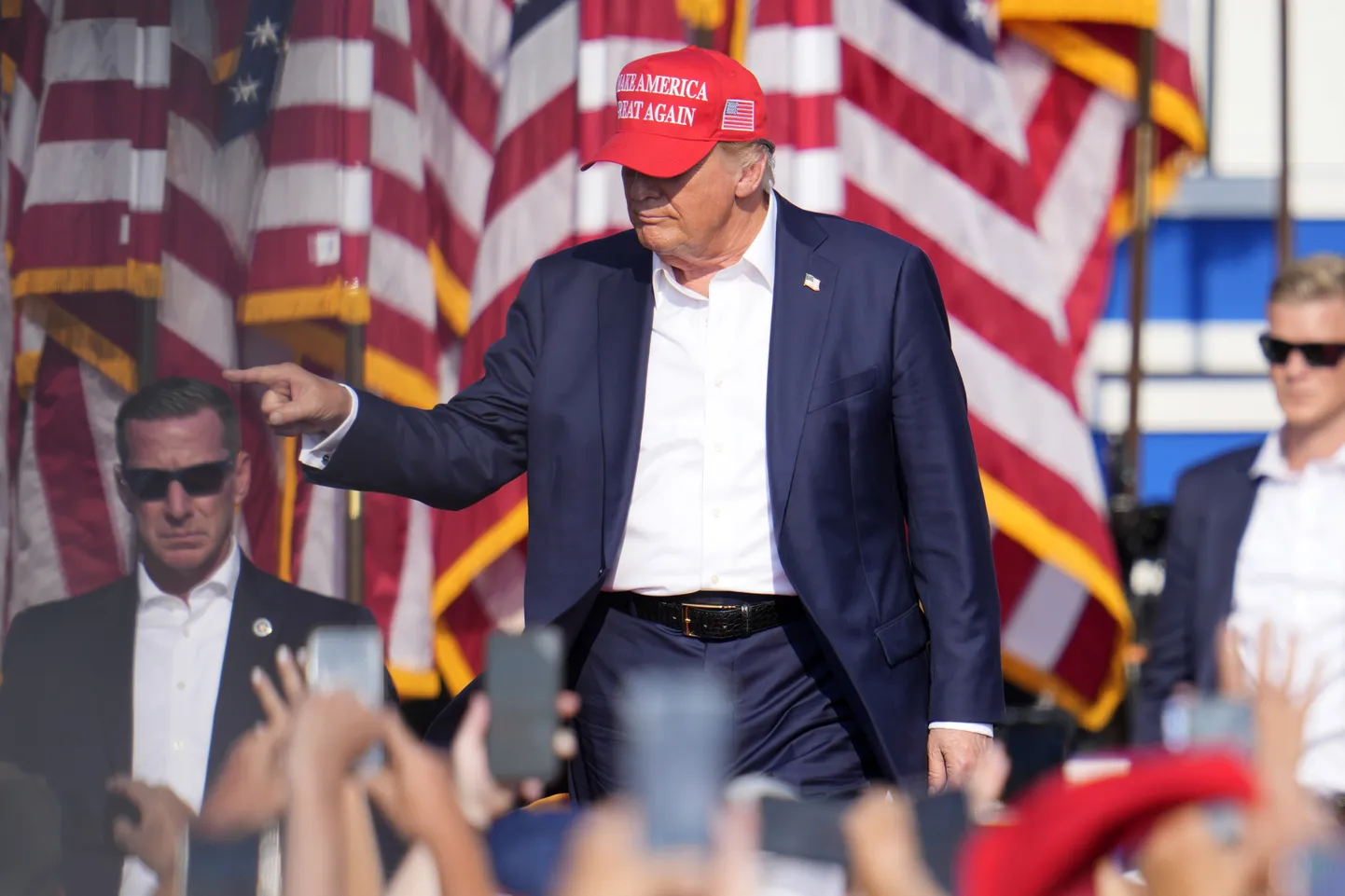 USA vabariiklaste presidendikandidaat Donald Trump esines 13. juulil 2024 oma kampaania käigus Pennsylvanias Butleris, kus teda tulistati.