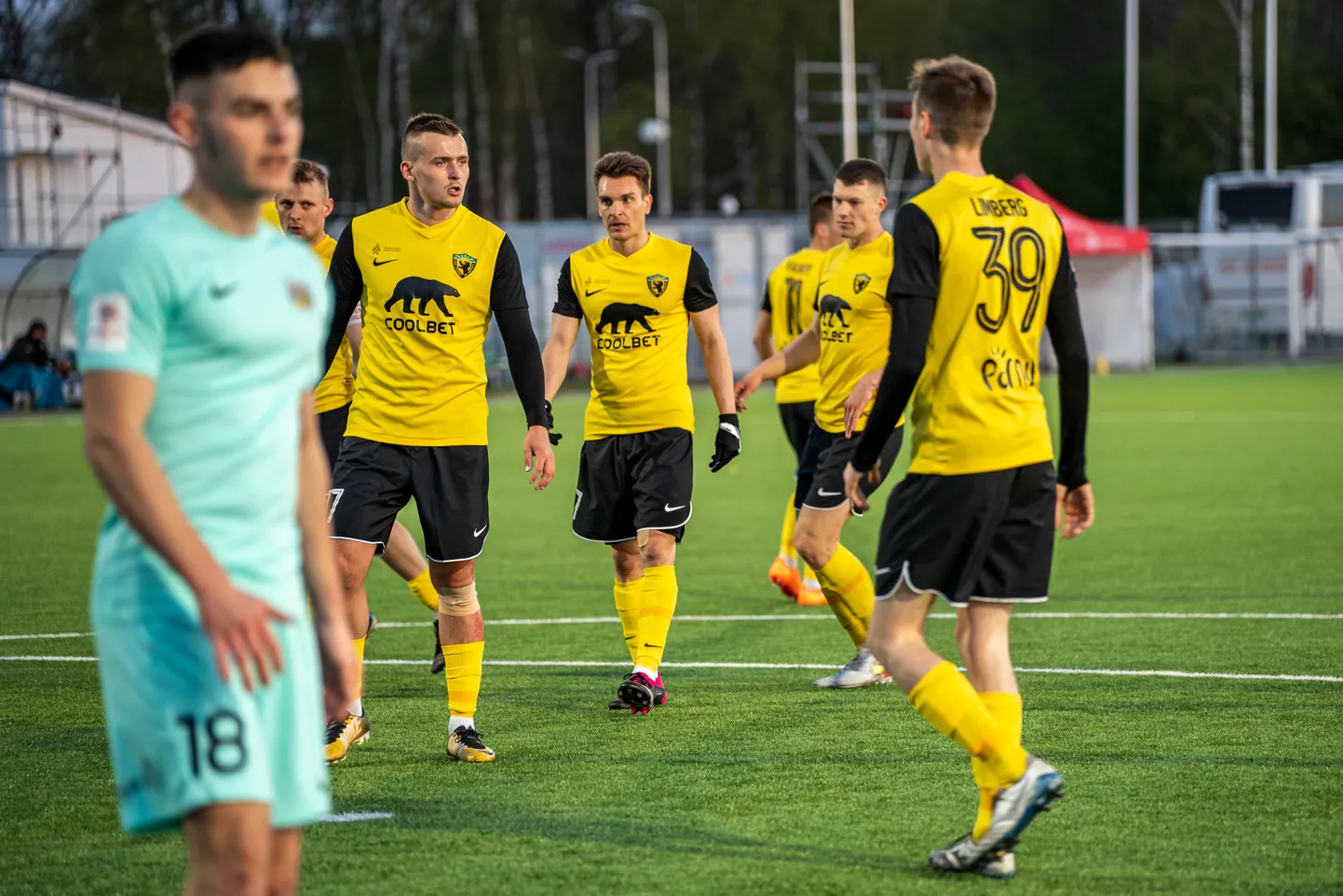 Pärnu Vapruse jalgpallurid.