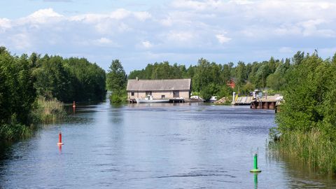 Piirissaare väikelaeva hange nurjus ka teisel katsel