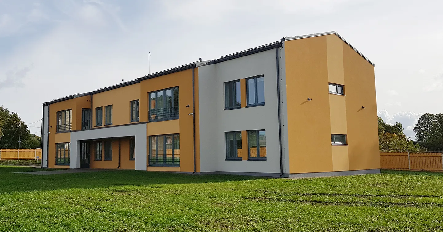 Mündi tänavale plaanitavasse hoolekandeasutusse tuleb neli korterit. Maja ümber rajatakse aed, kus elanikud hakkavad aega veetma ja aiandusega tegelema.