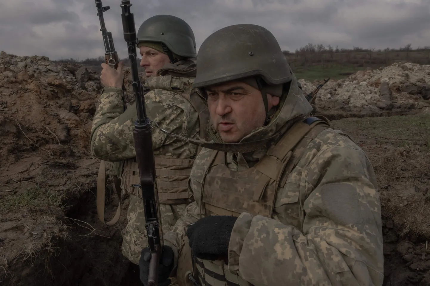 Ukraina sõjaväelased riigi idaosas.