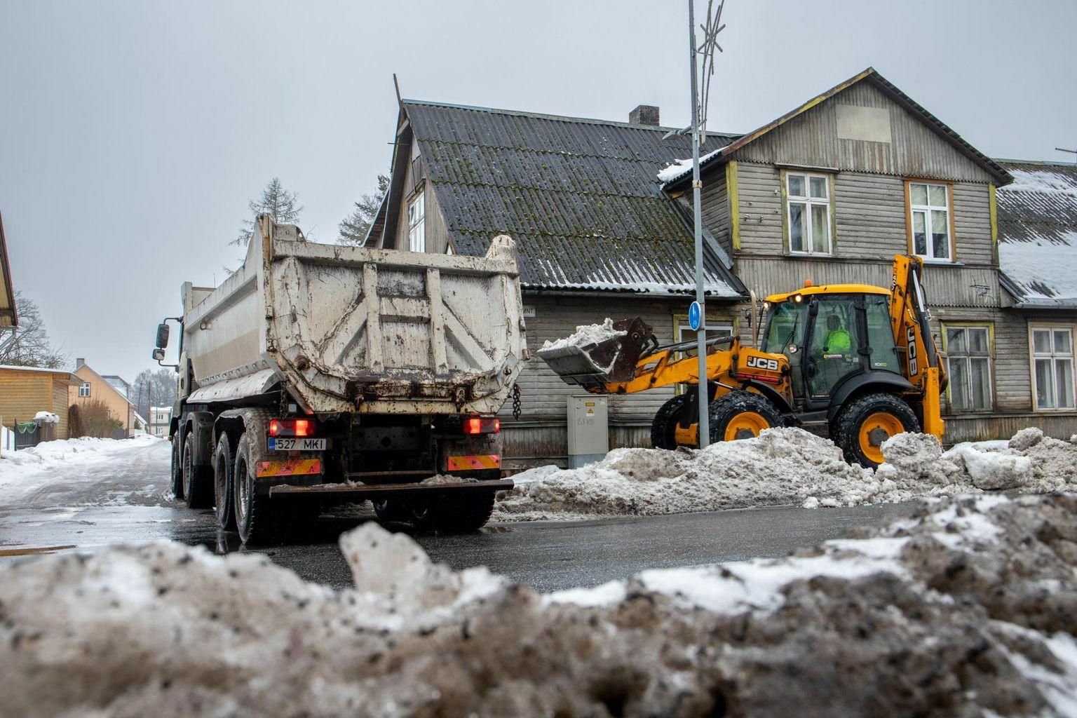 Lume äravedu Pärnus Haapsalu maanteelt.