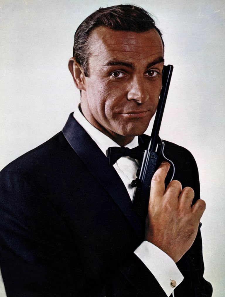 Sean Connery 1963. aasta Bondi-filmi «From Russia With Love» reklaamfotol
