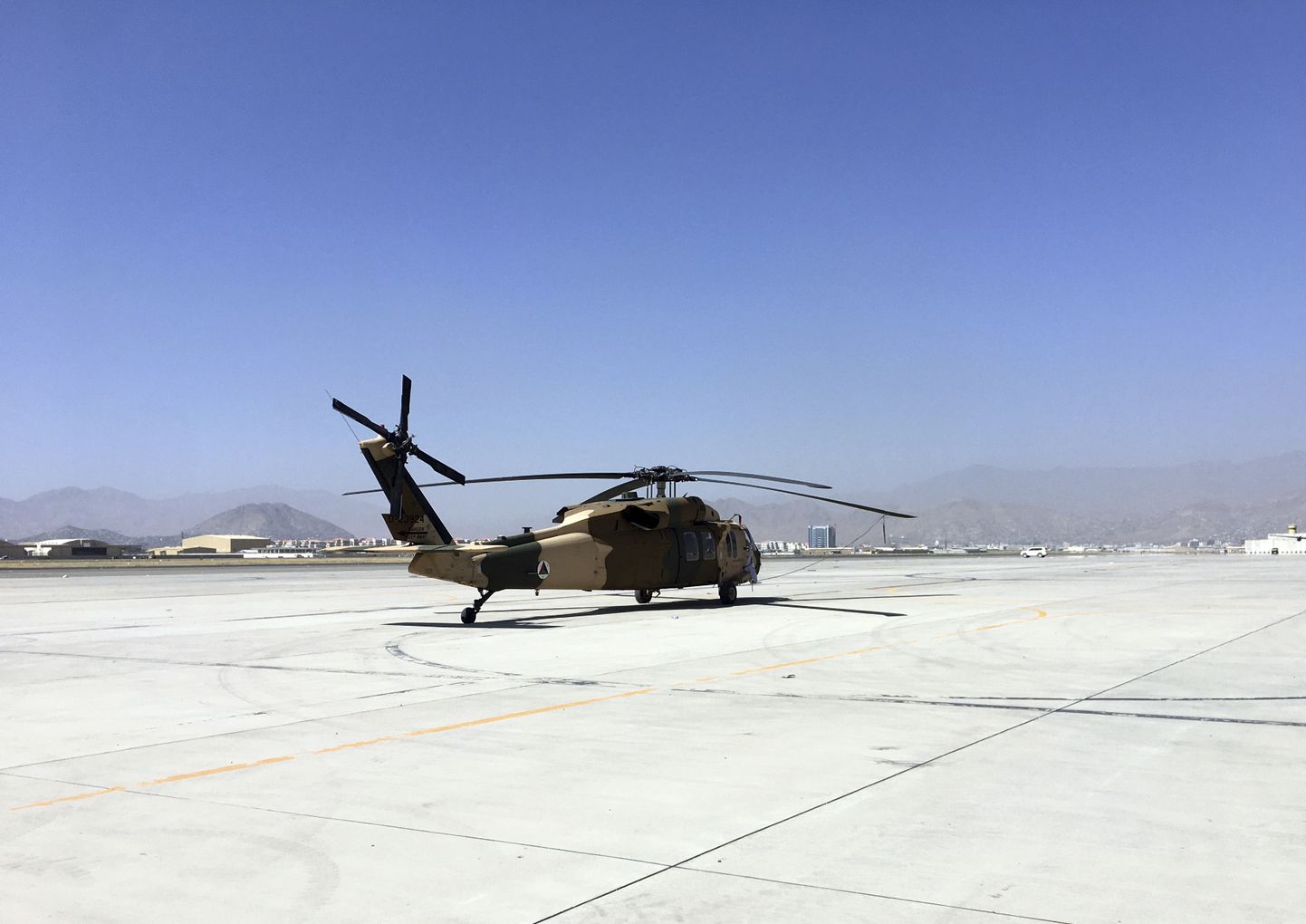 Afganistani sõjaväekopter Kabuli lennuväljal. Foto on illustratiivne.