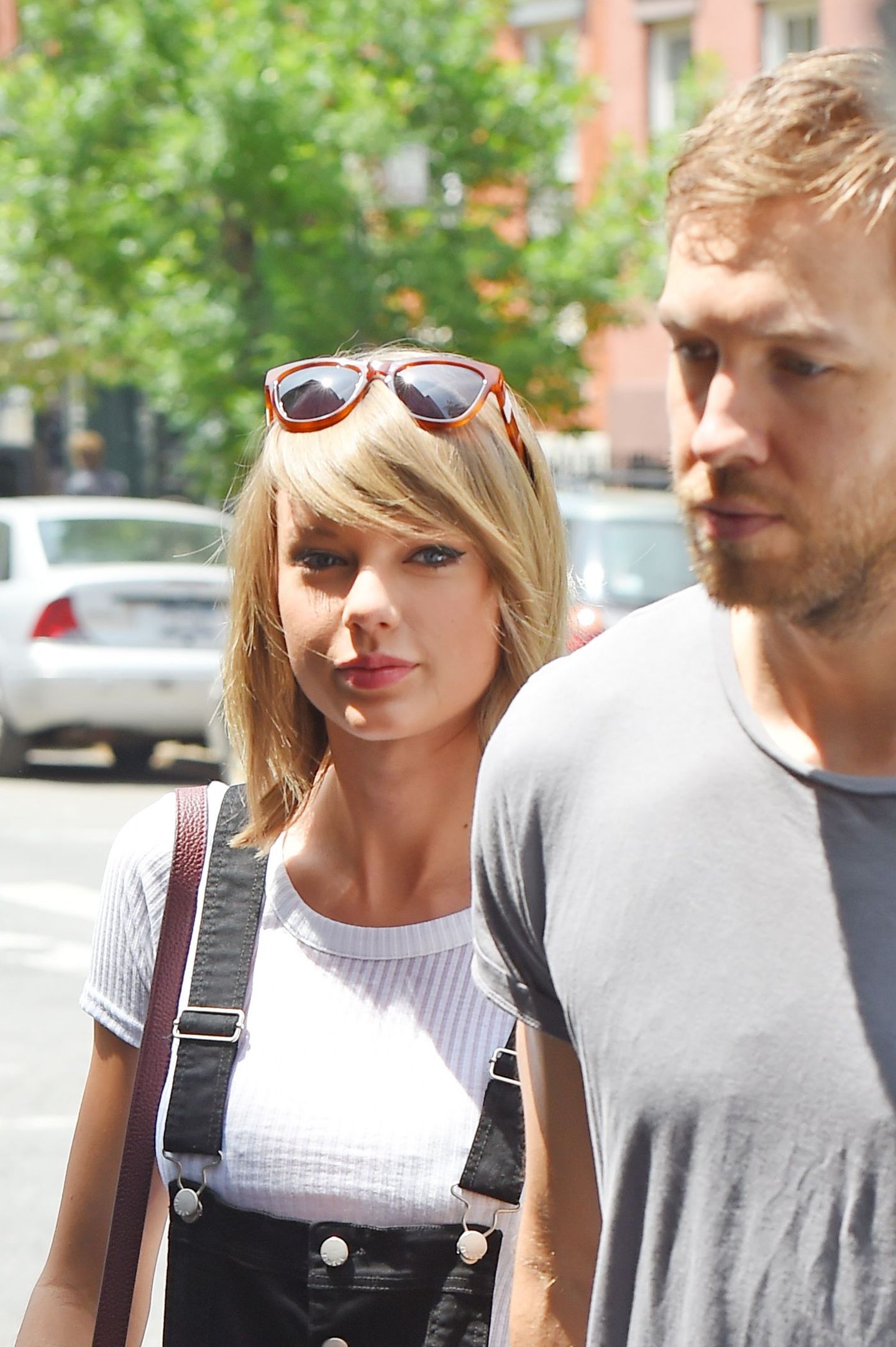 MANHATTAN, NY - MAY 28, 2015: Taylor Swift and Calvin Harris get lunch at the Spotted Pig with Ed Sheeran on MAY 28, 2015 in New York
(Photo By Josiah KamauBuzzFoto.com)

Buzz Foto LLC 
httpwww.buzzfoto.com 
1112 Montana Ave suite 80 
Santa Monica CA 90403 
1 310 980 8822 
1 310 691 3888  Local Caption  ***  Taylor Swift, Calvin Harris