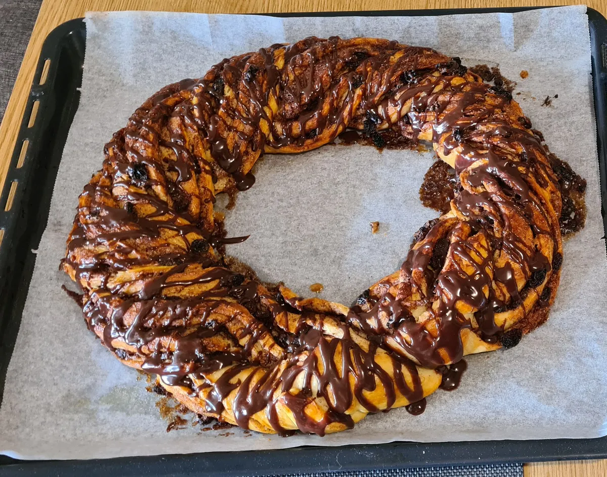 Iseküpsetatud kringel.