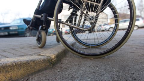 Kui ligipääsetav on ikkagi tasuta kõrgharidus? «Kui lumega liikuda ei saa, siis ei olegi mõtet ülikoolis käia.»