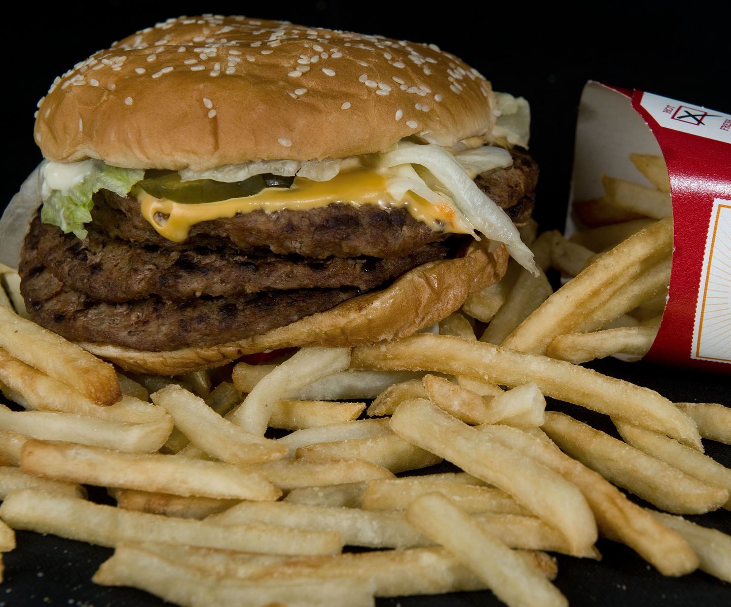 Unepuudus paneb Big Maci jagu rohkem kaloreid sisse ahmima.
