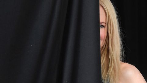 Галерея: 49-летняя Николь Кидман пришла на британский «Оскар» в неприличном платье