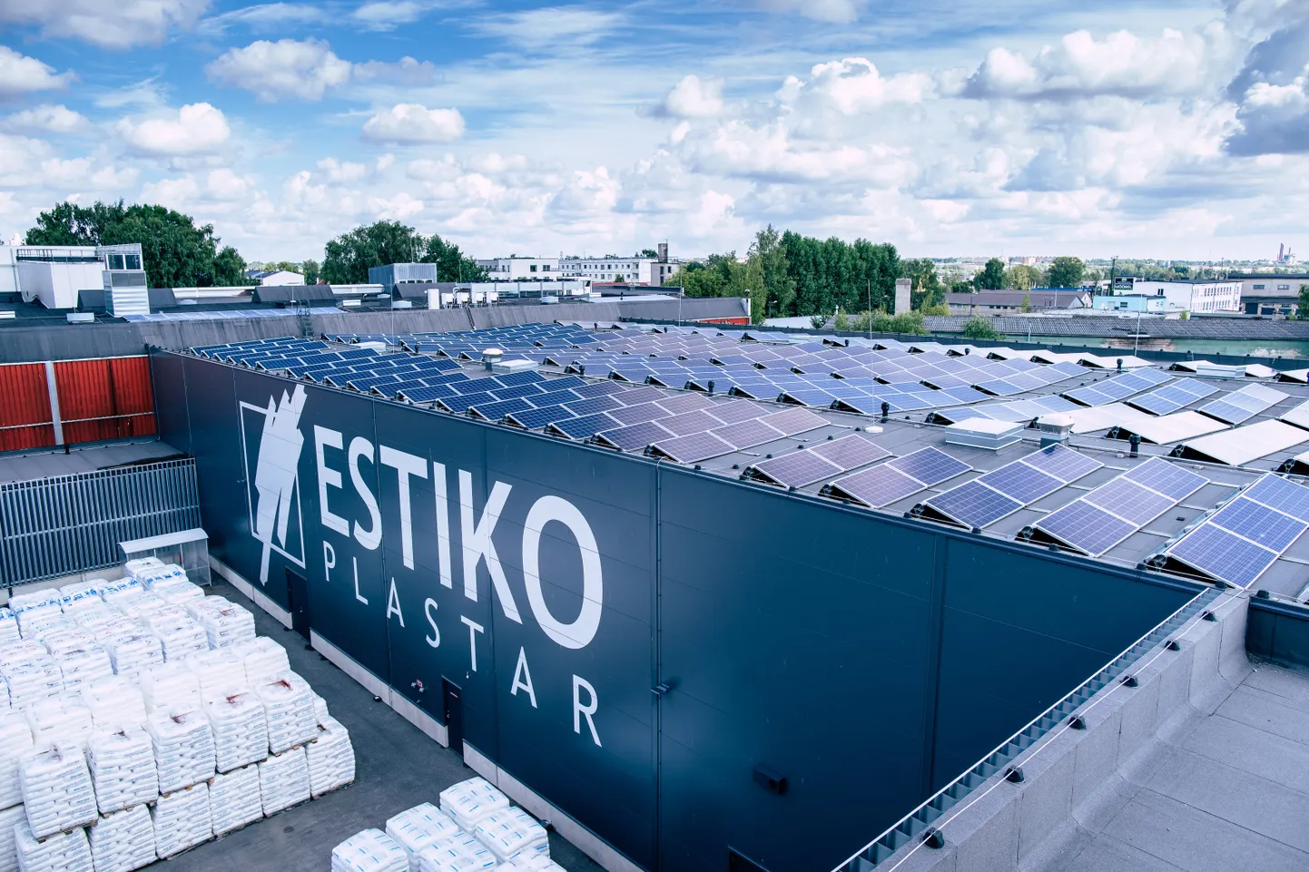 Uutesse tootmislahendustesse investeerinud pakkematerjali tootja Estiko-Plastari juhi Meelis Jürgensi sõnul pürib ettevõte aina jätkusuutlikuma tootmise poole.