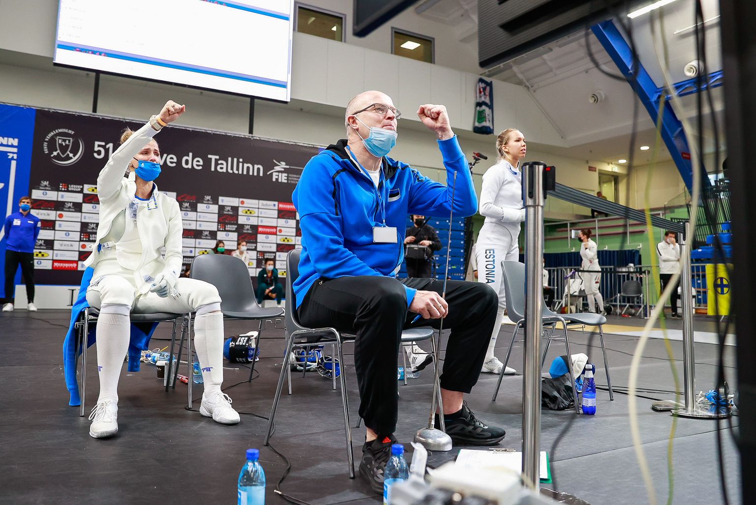 Peatreener Kaido Kaaberma novembris peetud Tallinna Mõõga turniiril koos hoolealustega.