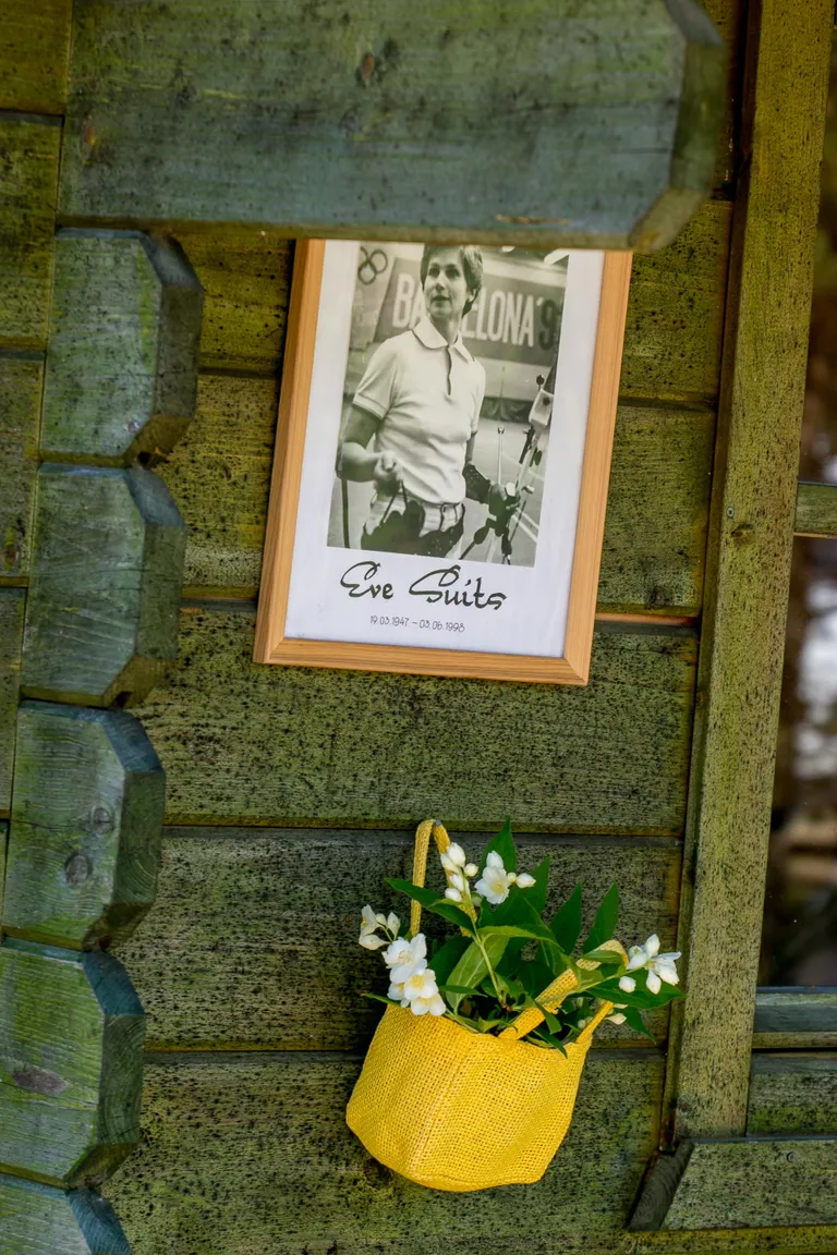 Aeg lendab. Juba 21. korda tulid vibusportlased Pärnusse omavahel mõõtu võttes Eve Suitsu meenutama.